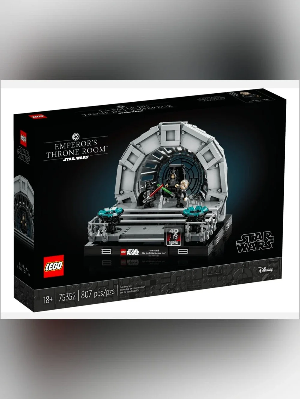 LEGO Star Wars: Emperor's Throne Room Diorama (75352) New/Sealed